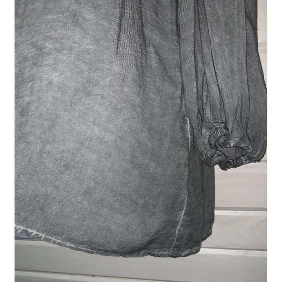 NWT Entro Sz SMALL Gray Mineral Wash Ruffle Blouse Top Cold Shoulder Boho - Picture 5 of 9